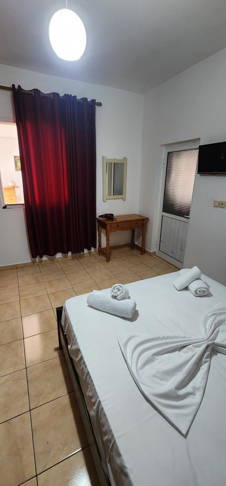 Vila Bashkim Ksamil Zimmer foto